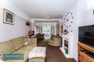 Sitting Room- click for photo gallery